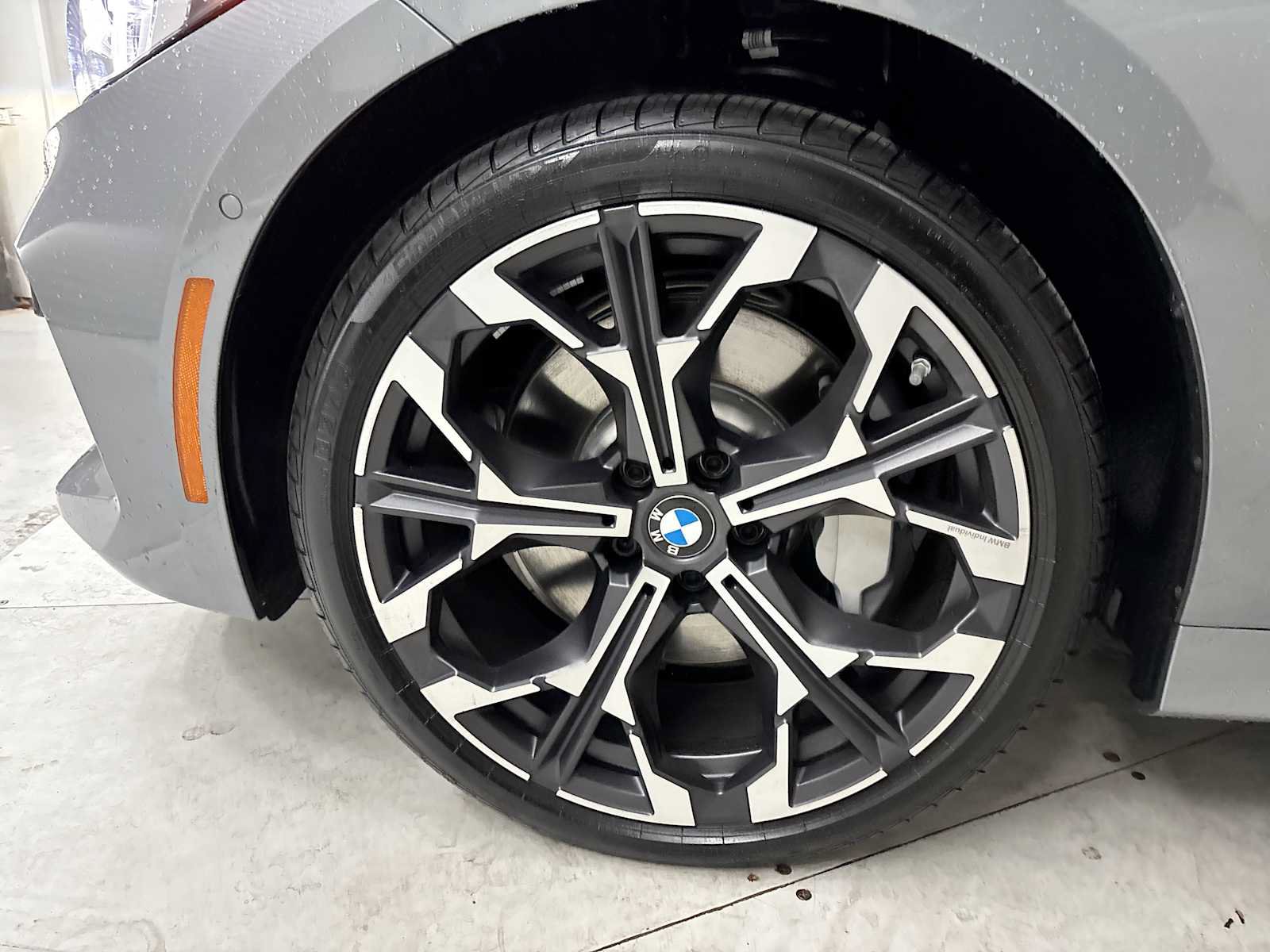 New 2026 BMW 330i xDrive Sedan w/ Premium Package AWD/4WD image 19