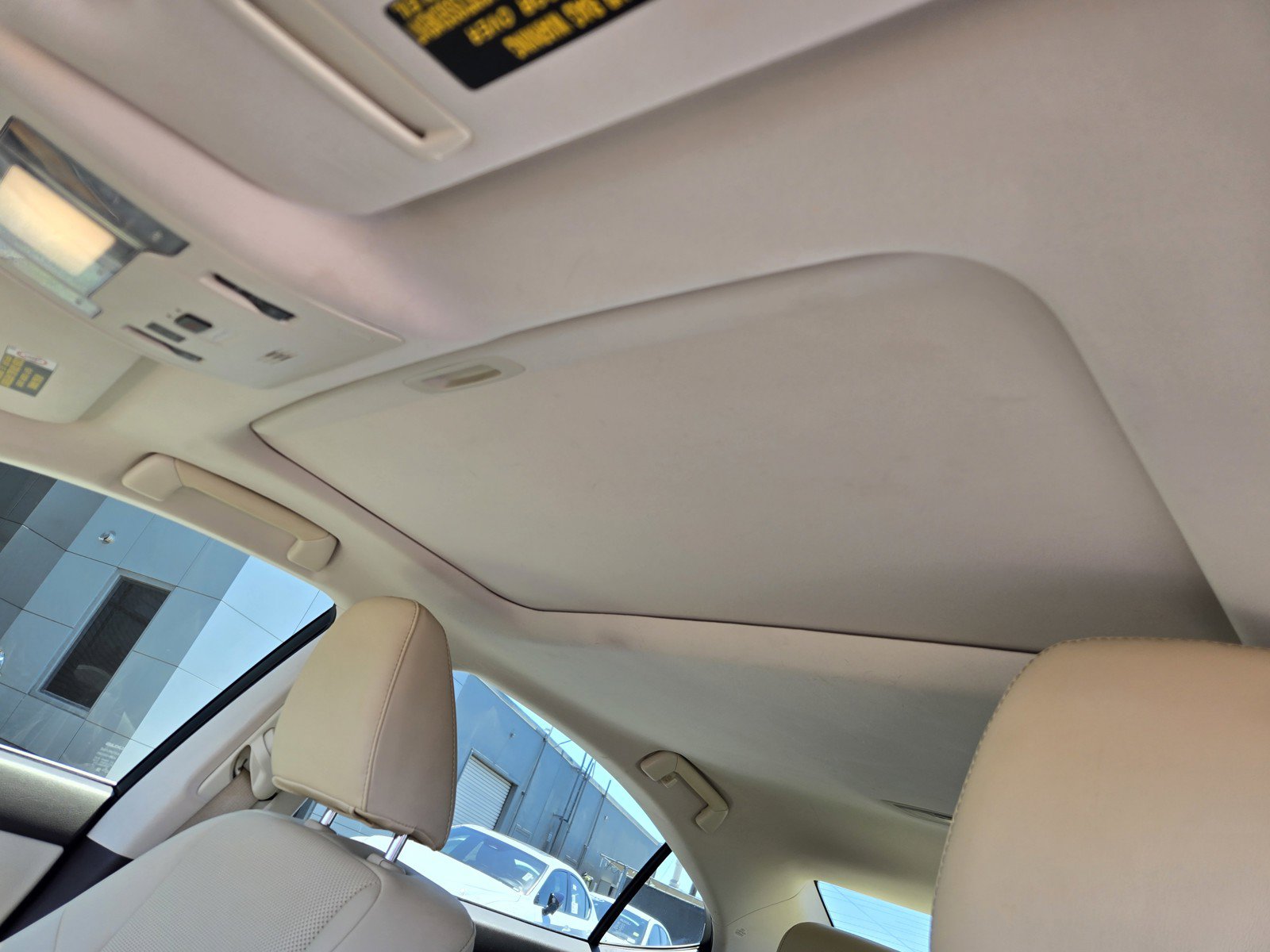 Used 2017 Lexus ES 300h w/ Navigation System Package FWD image 11