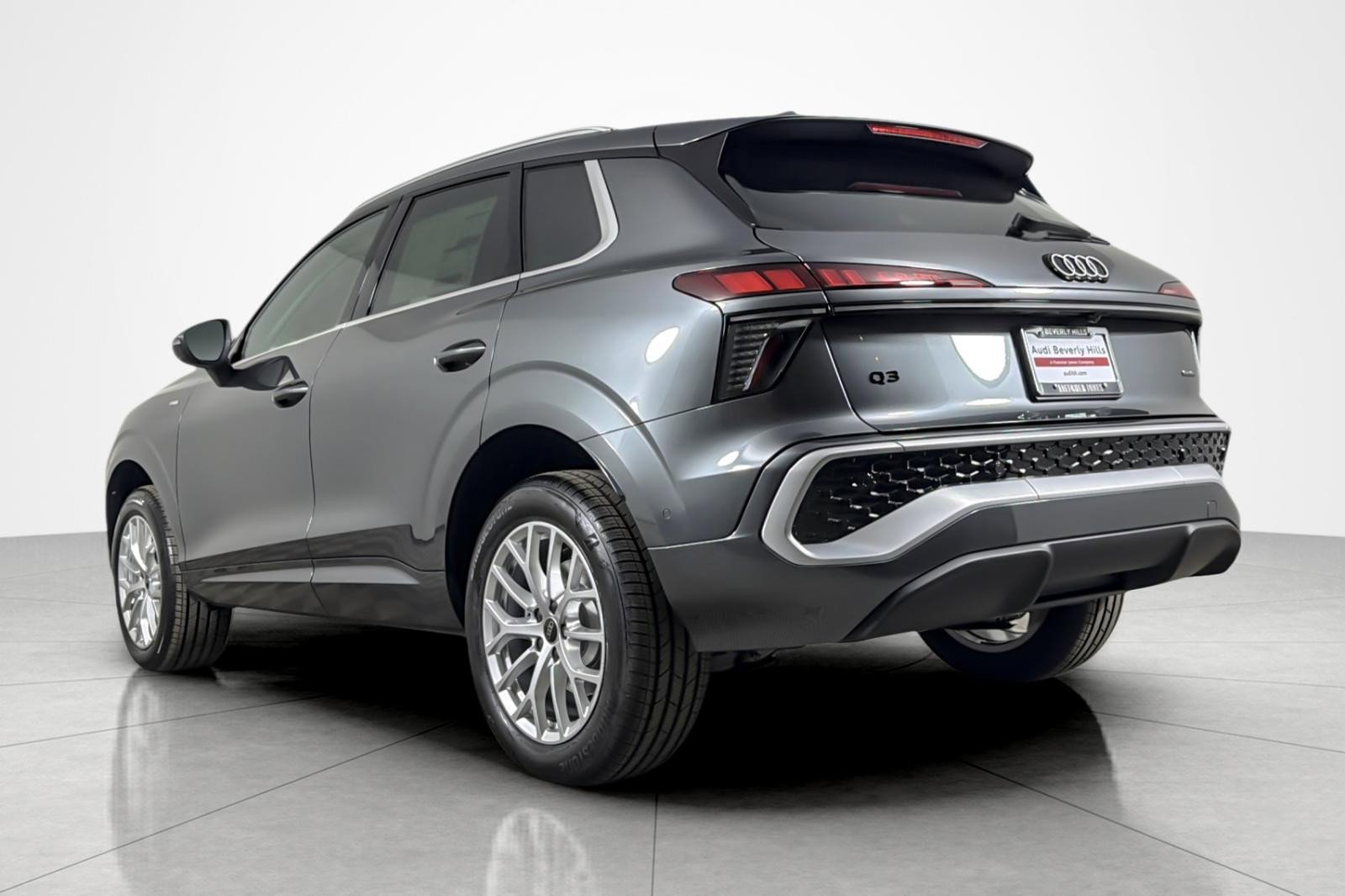 New 2026 Audi Q3 quattro 2.0T AWD/4WD image 4