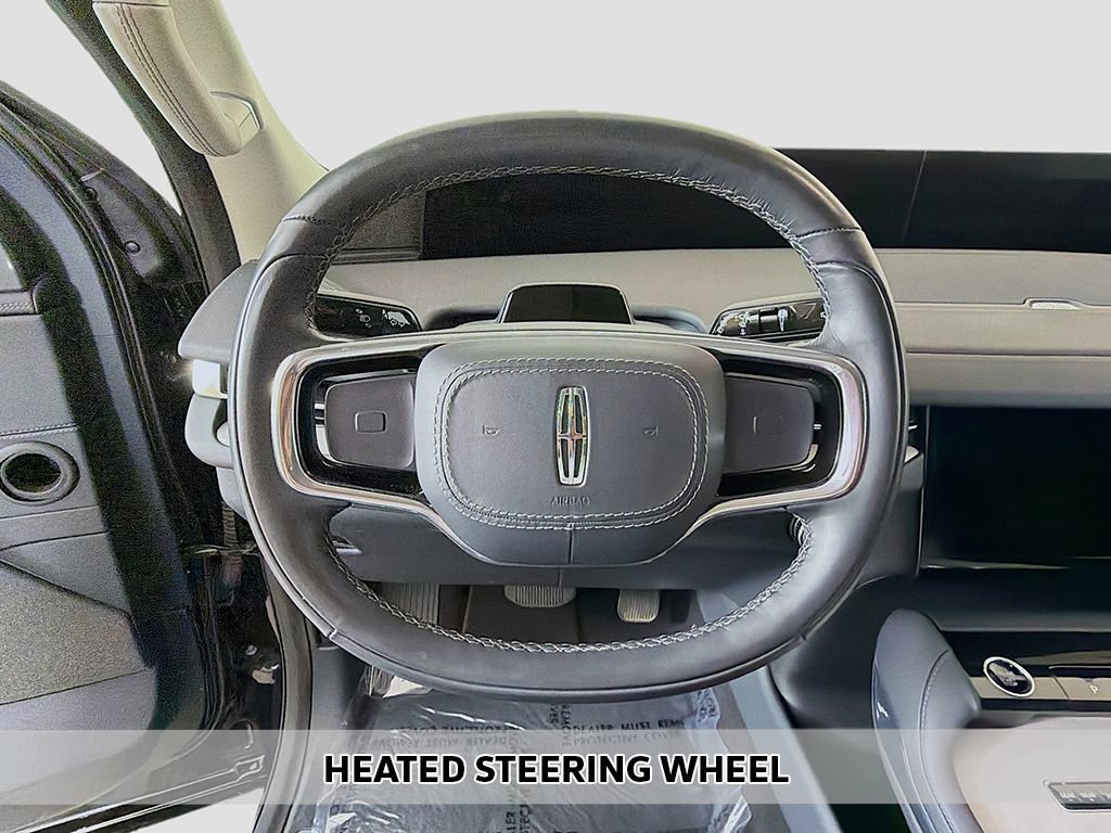 Used 2025 Lincoln Navigator Reserve AWD/4WD image 11