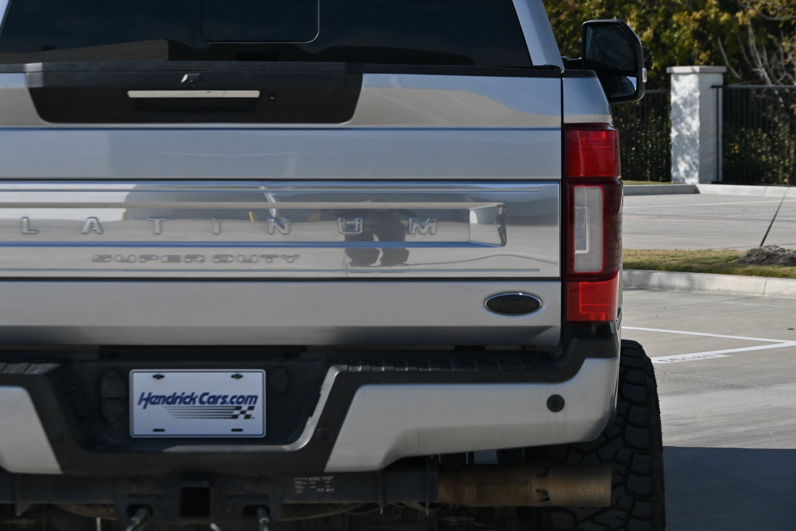 Used 2022 Ford F250 Platinum w/ FX4 Off-Road Package AWD/4WD image 40