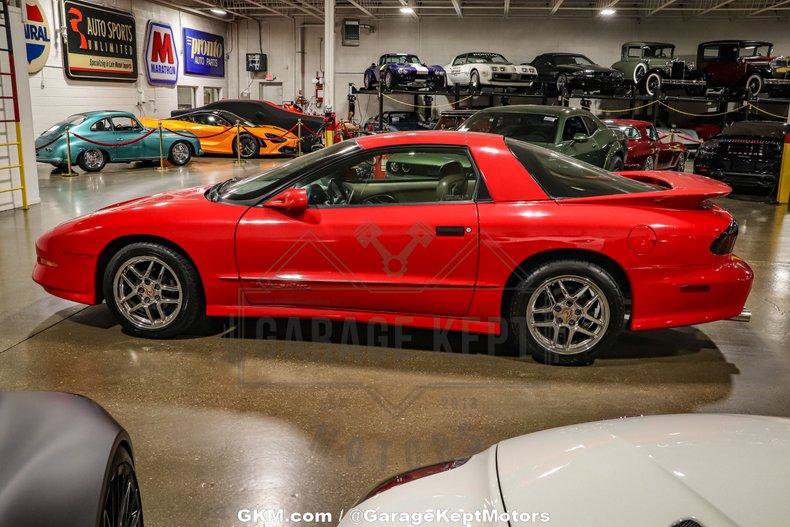 Used 1995 Pontiac Firebird Coupe image 11