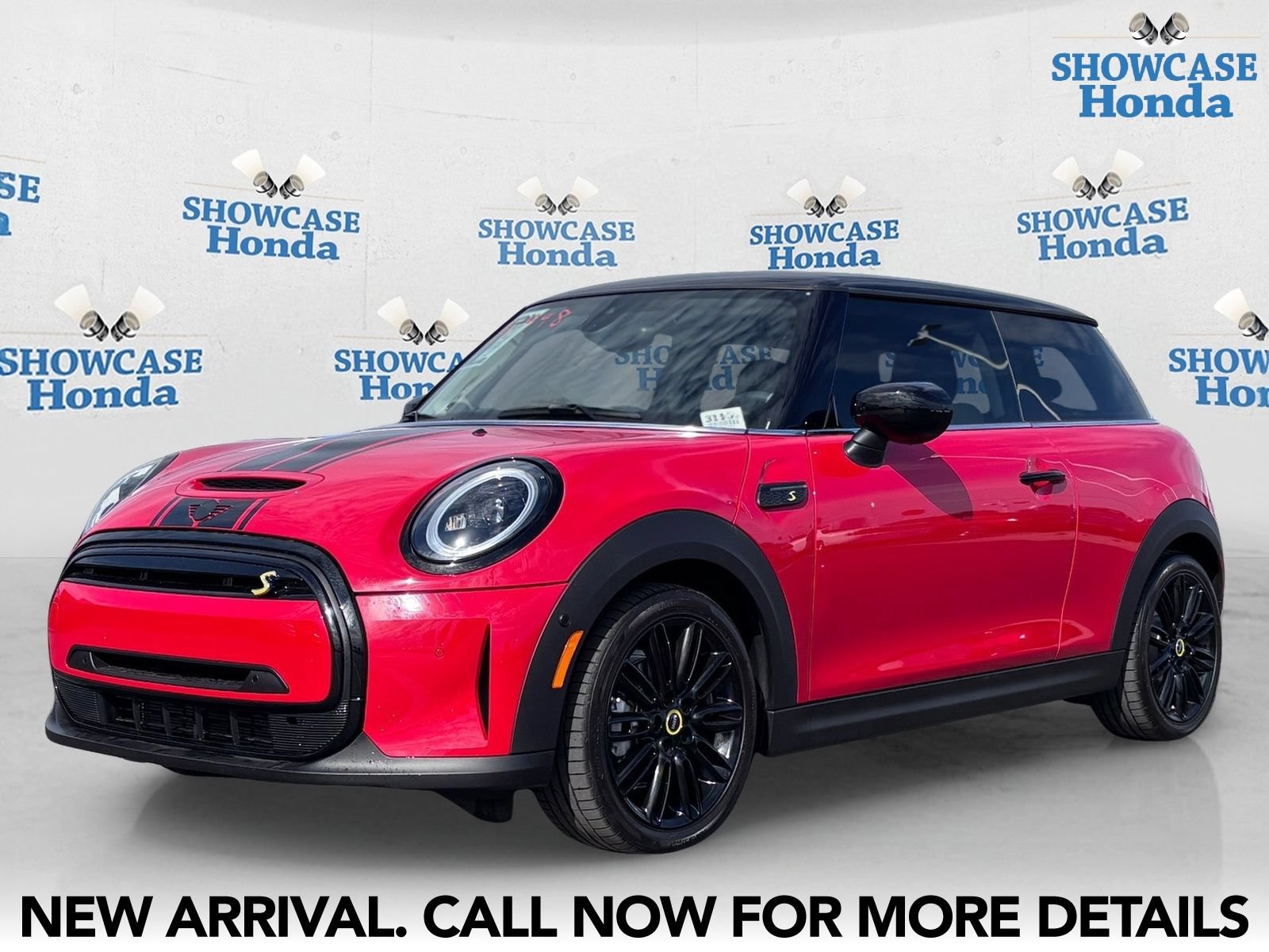 Used 2024 MINI Cooper SE FWD image 2