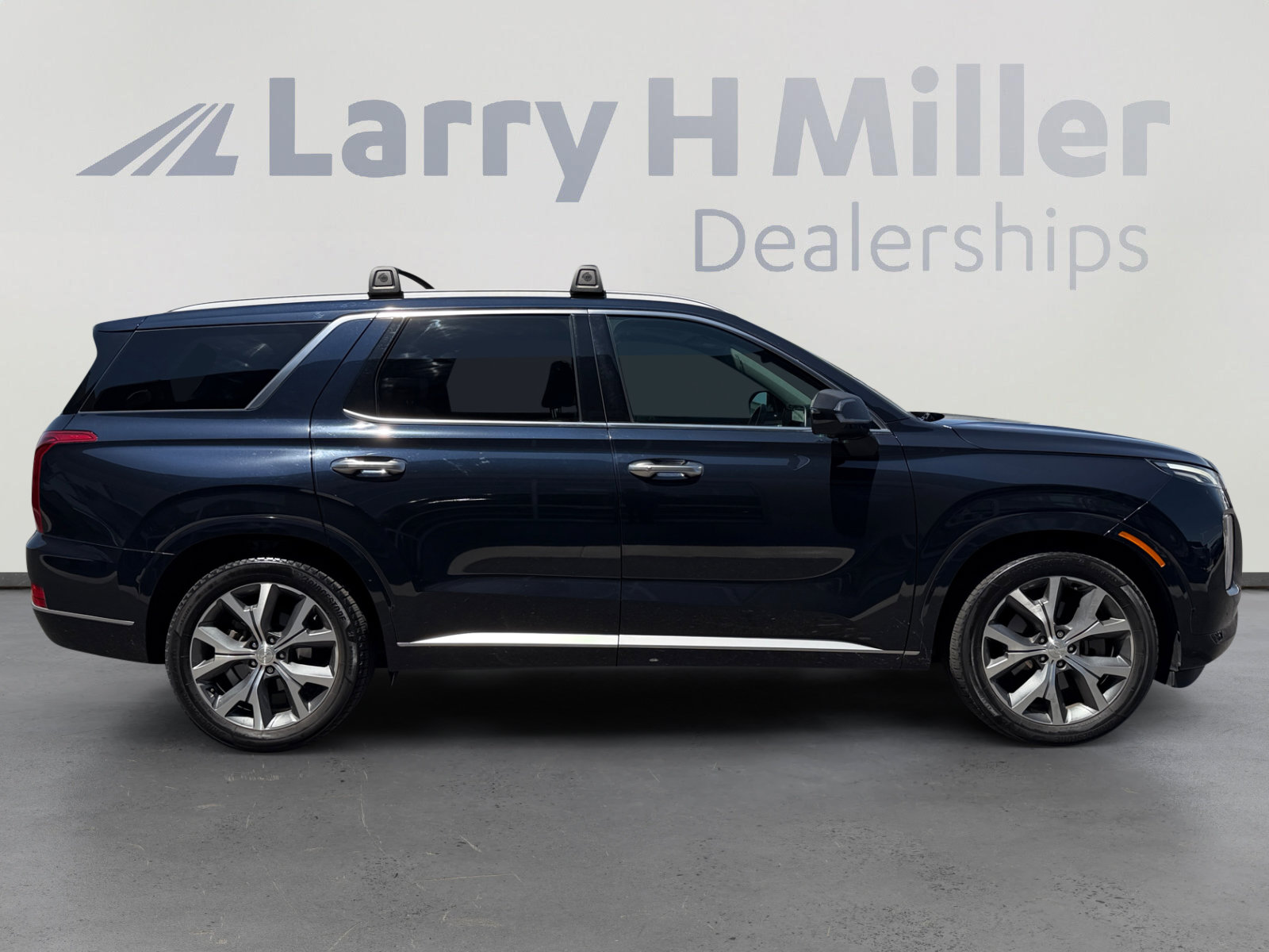 Used 2022 Hyundai Palisade Limited FWD image 6