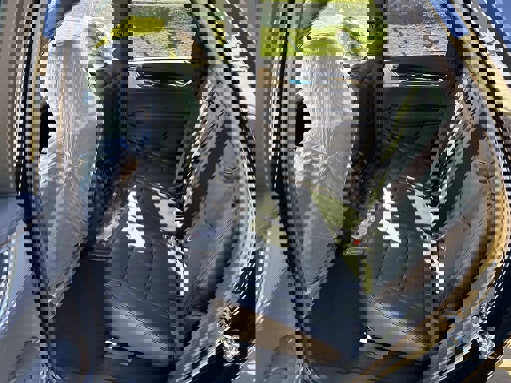 New 2026 Cadillac XT5 Premium Luxury w/ LPO, Floor Liner Package image 9