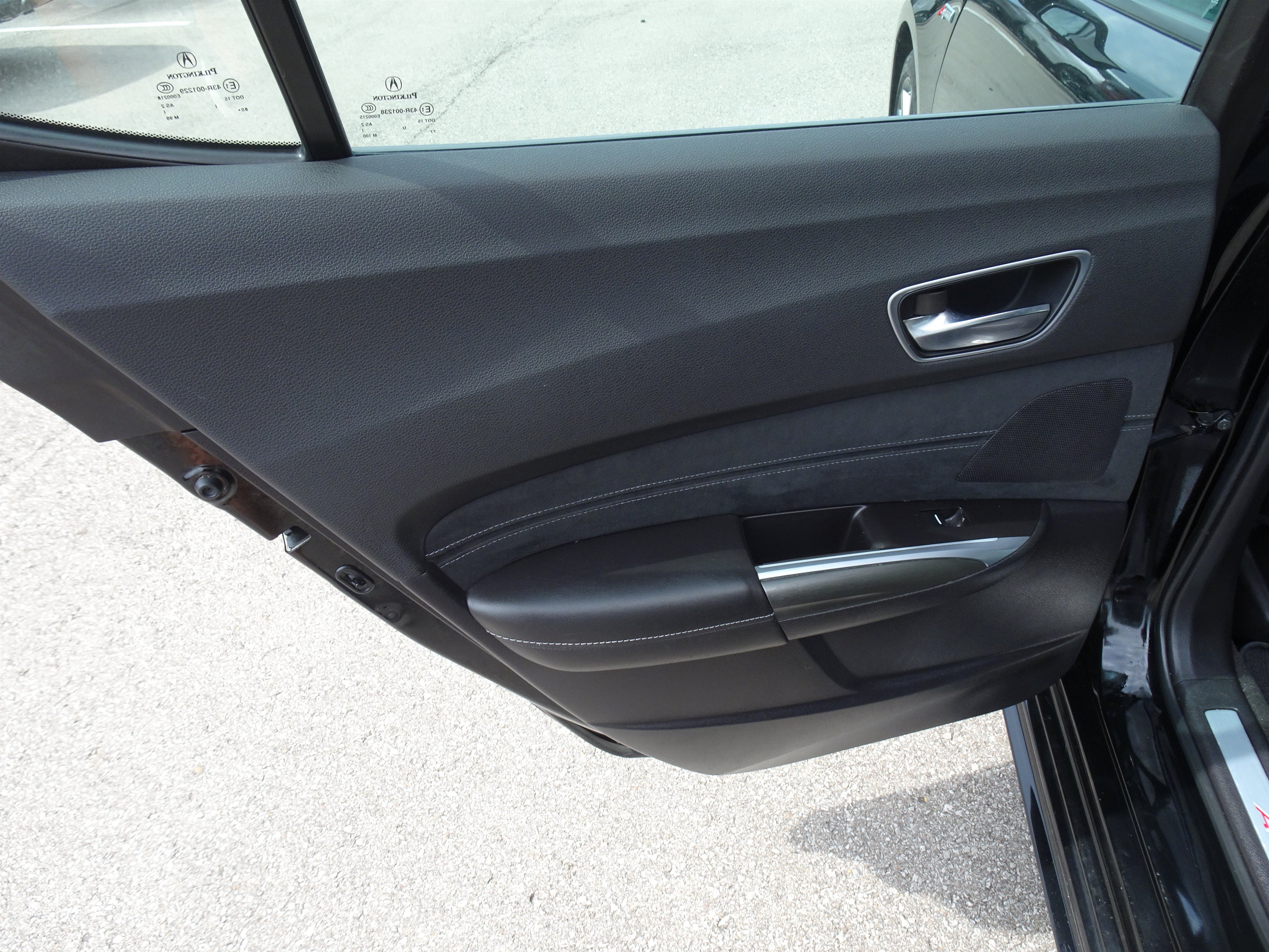 Used 2019 Acura TLX w/ Technology & A-SPEC Package FWD image 16