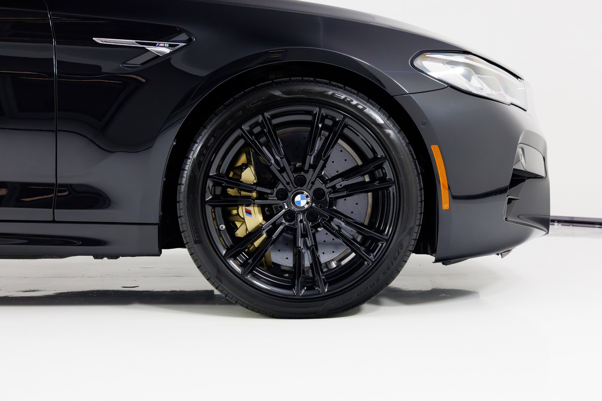 Used 2023 BMW M5 w/ Executive Package image 12