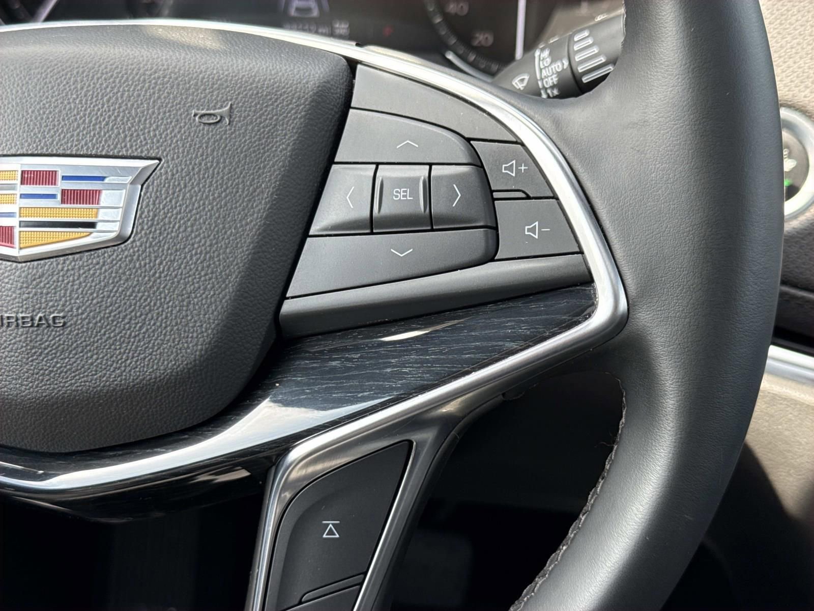 Used 2025 Cadillac XT5 Premium Luxury AWD/4WD image 14
