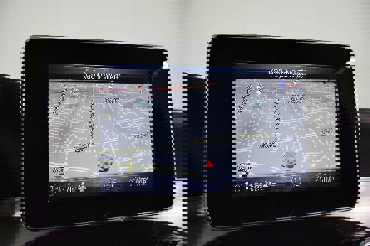 Used 2015 Mercedes-Benz C 300 Sport image 30