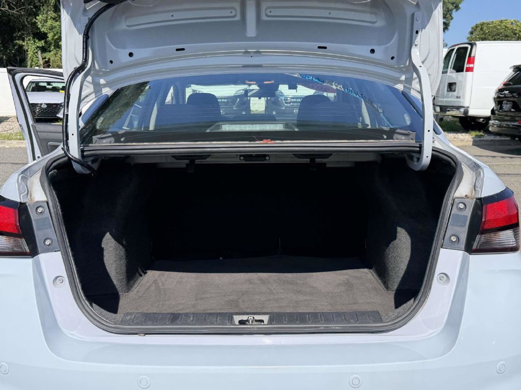 Used 2024 Nissan Versa SV w/ Trunk Package FWD image 11