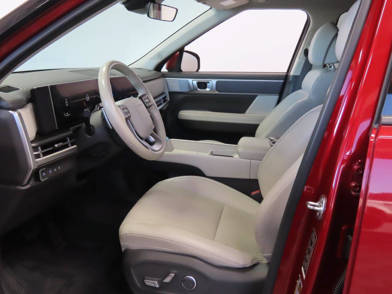 Used 2024 Hyundai Santa Fe SEL FWD image 14