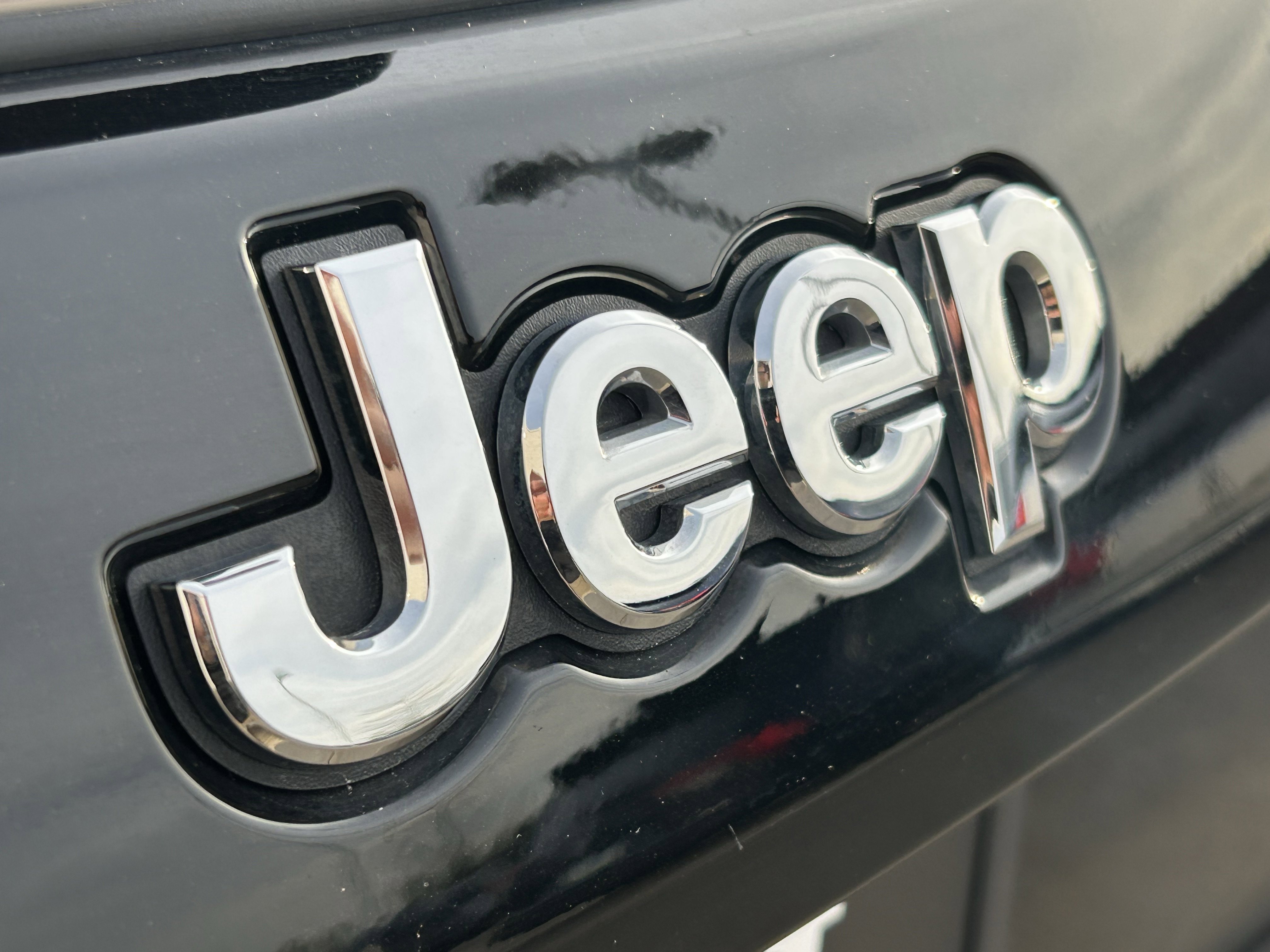 Used 2024 Jeep Compass Sport AWD/4WD image 7