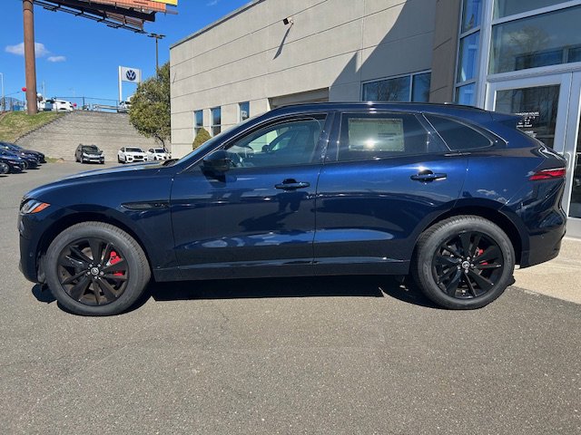 New 2025 Jaguar F-PACE R-Dynamic S image 3