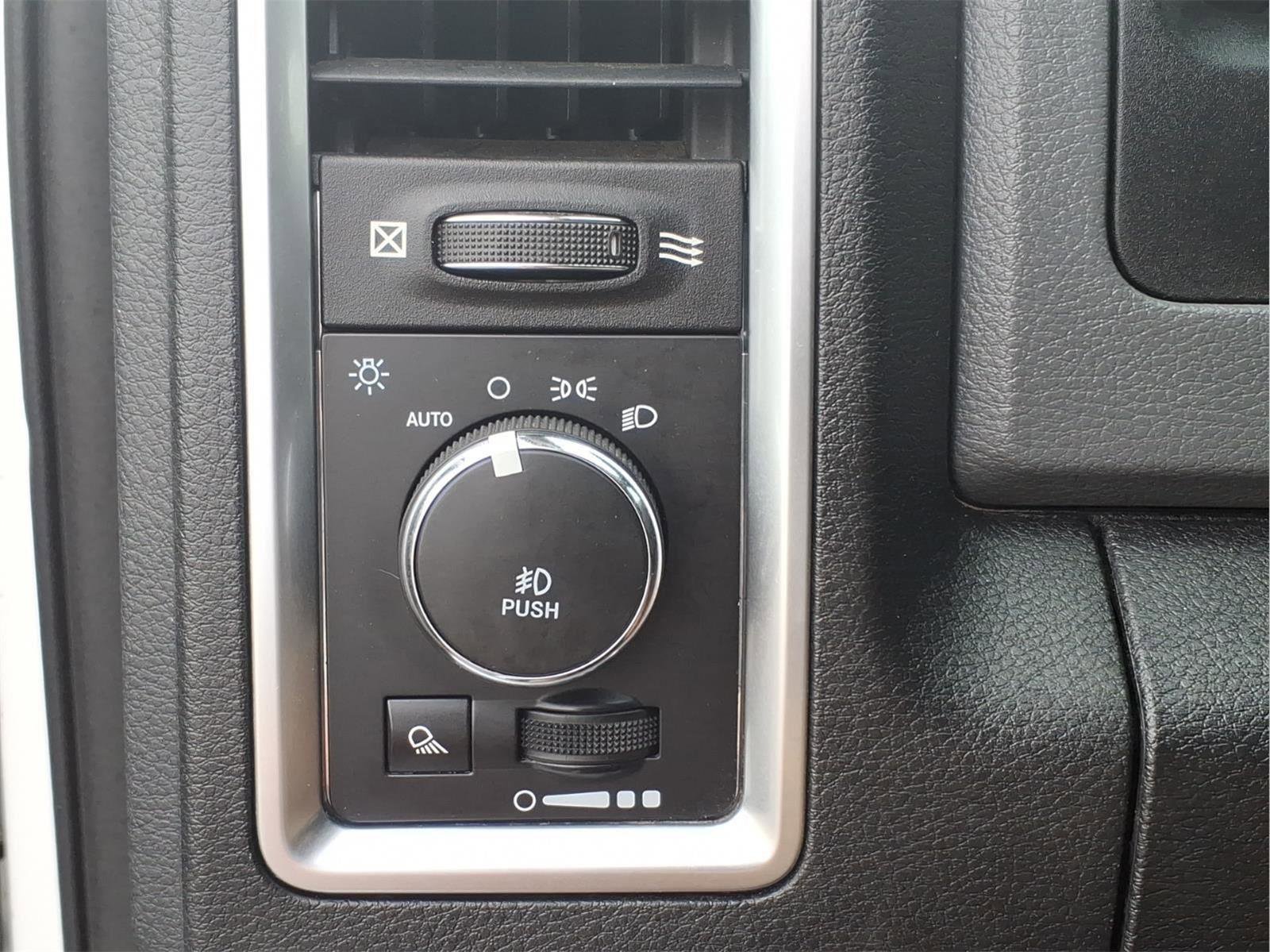 Used 2017 RAM 1500 Big Horn AWD/4WD image 16