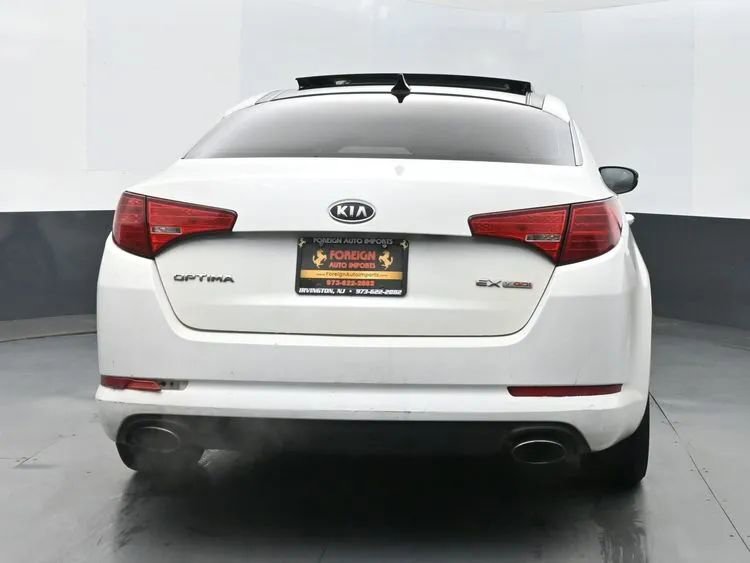 Used 2011 Kia Optima EX w/ Premium Pkg image 8