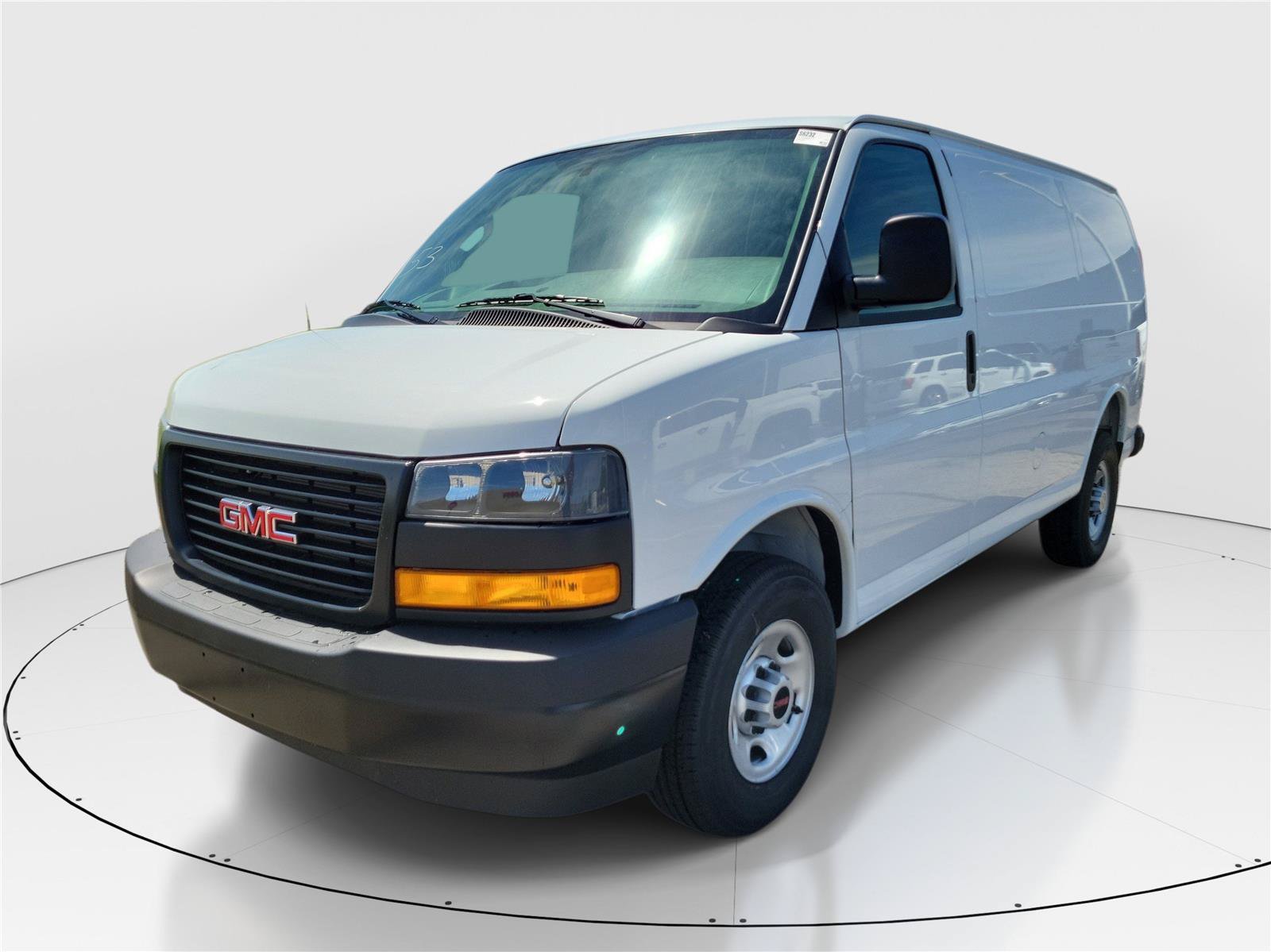 New 2026 GMC Savana 3500 RWD image 2