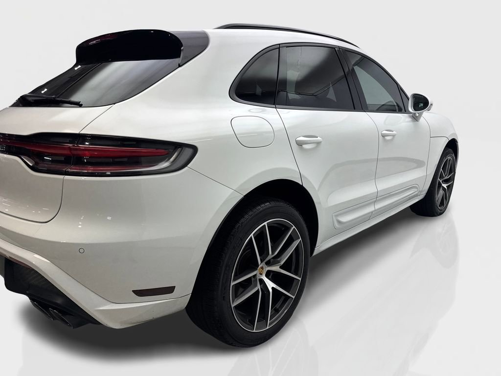 Used 2024 Porsche Macan AWD/4WD image 13