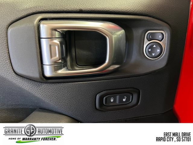 Used 2023 Jeep Wrangler Unlimited Sahara AWD/4WD image 11