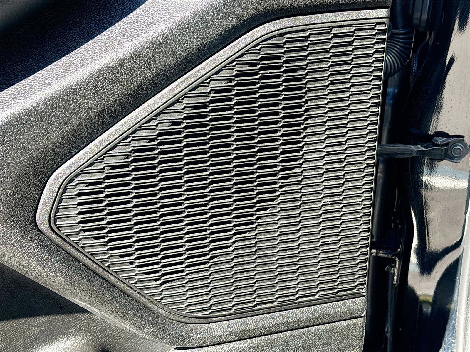 Used 2024 Jeep Grand Cherokee Limited image 20