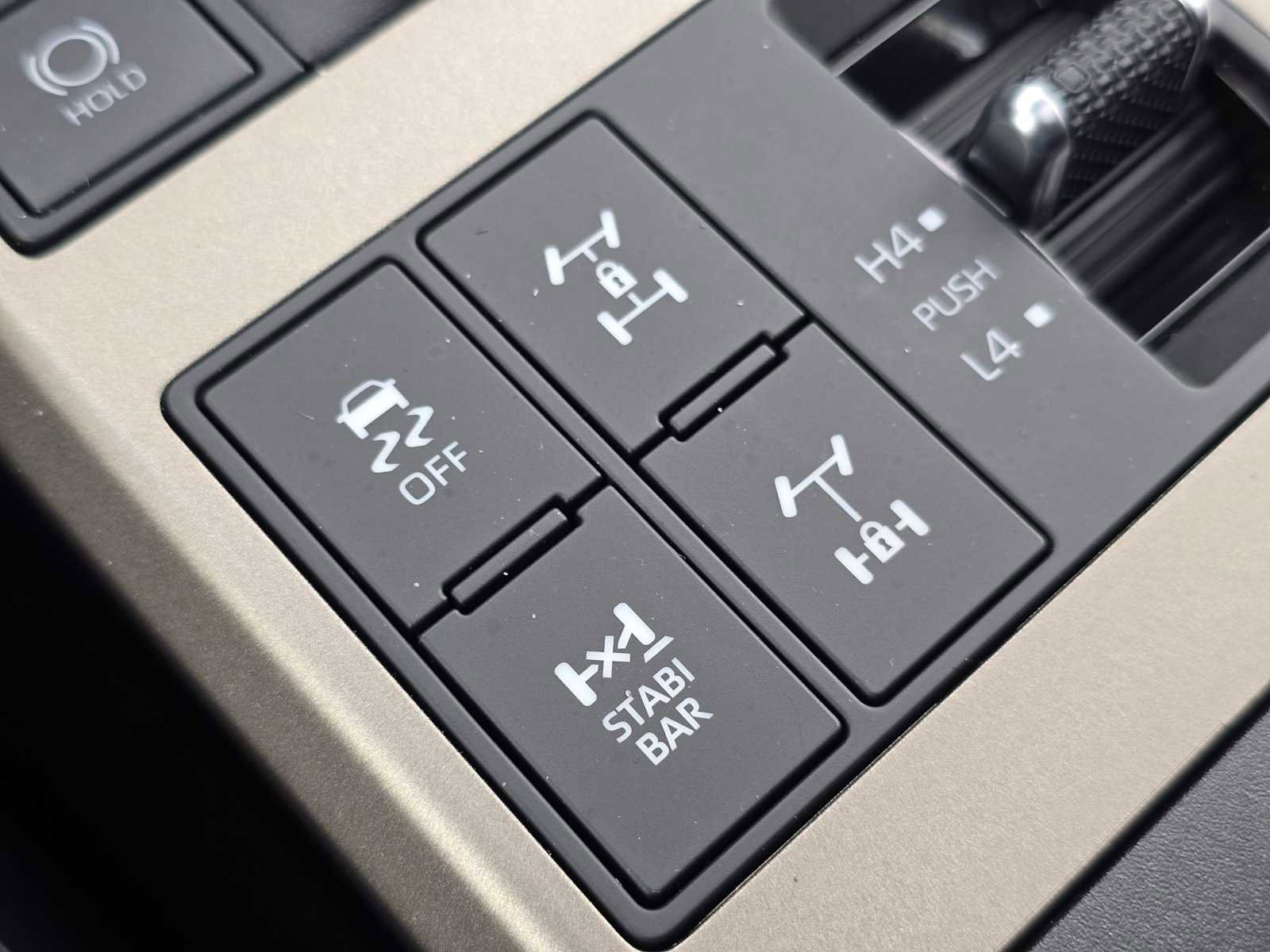 Certified 2025 Toyota Land Cruiser image 34