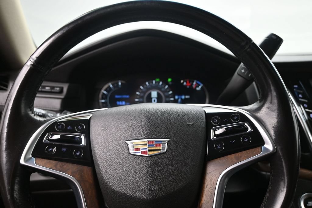 Used 2018 Cadillac Escalade Premium Luxury AWD/4WD image 12