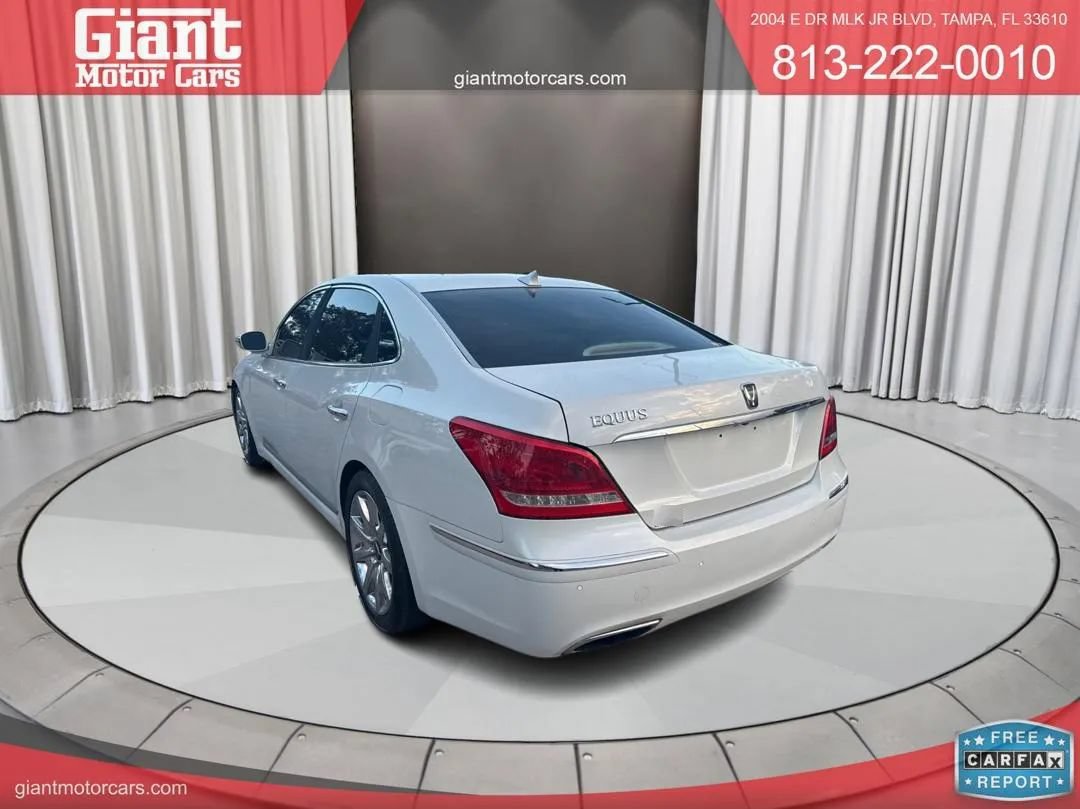Used 2012 Hyundai Equus Signature RWD image 7