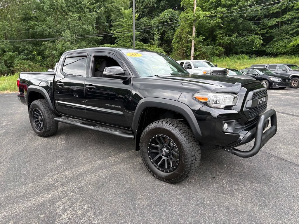 Used 2017 Toyota Tacoma TRD Off-Road w/ Tow Package (A/T) AWD/4WD image 5