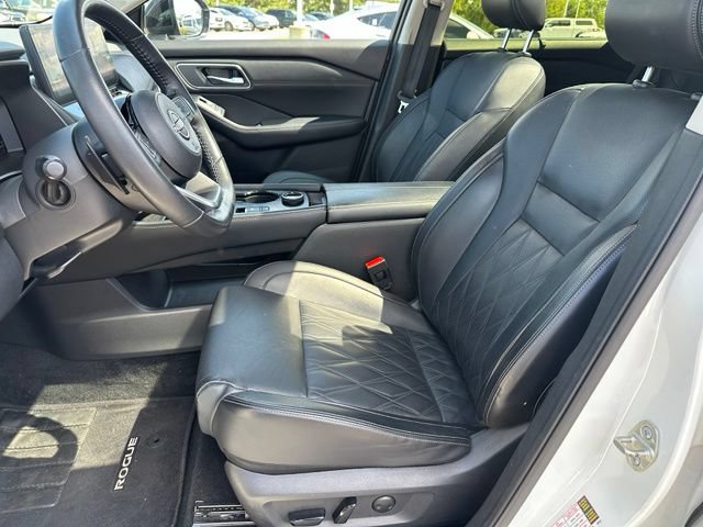 Used 2024 Nissan Rogue Platinum w/ Platinum Premium Package AWD/4WD image 19