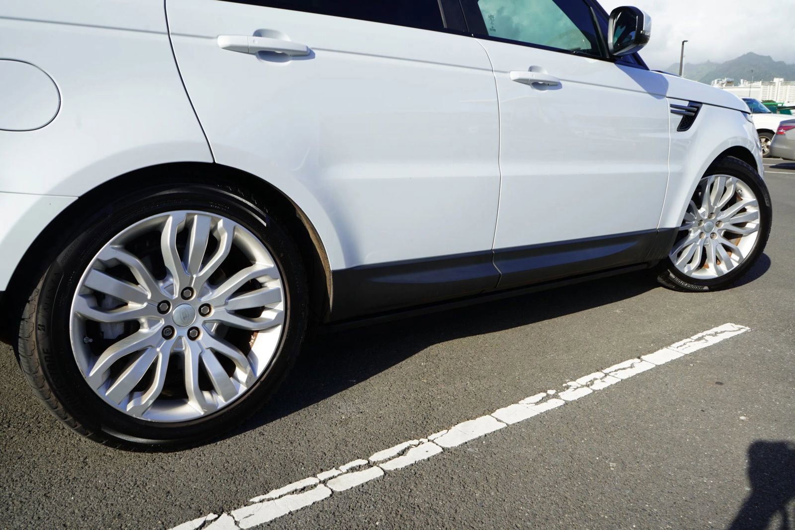 Used 2016 Land Rover Range Rover Sport SE image 6