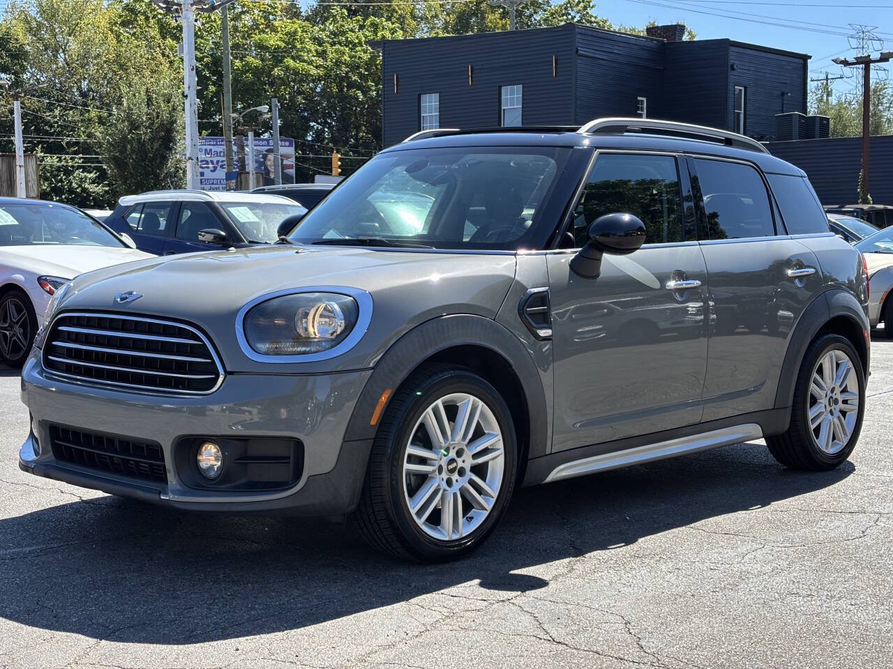 Used 2017 MINI Cooper Countryman FWD image 4