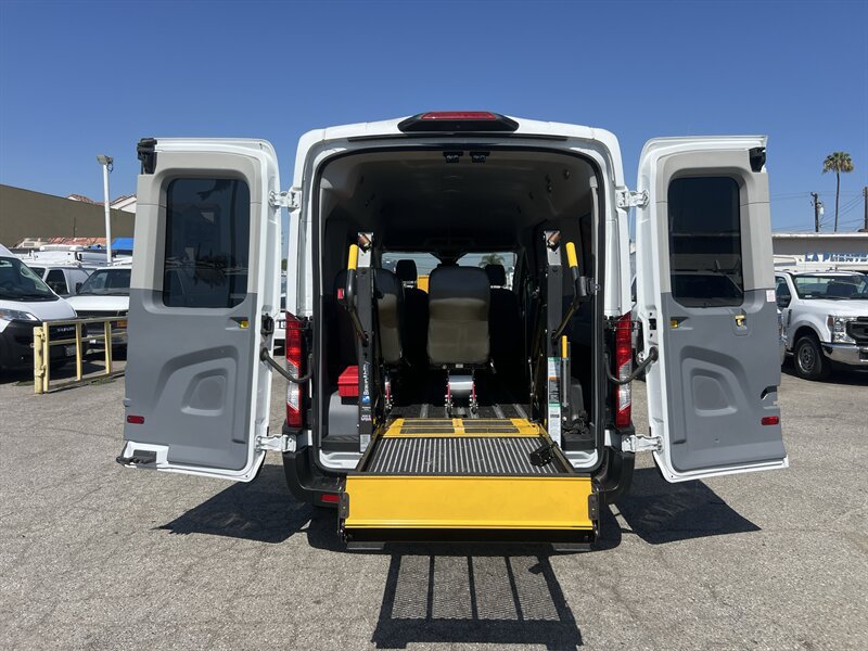 Used 2019 Ford Transit 150 XL RWD image 2