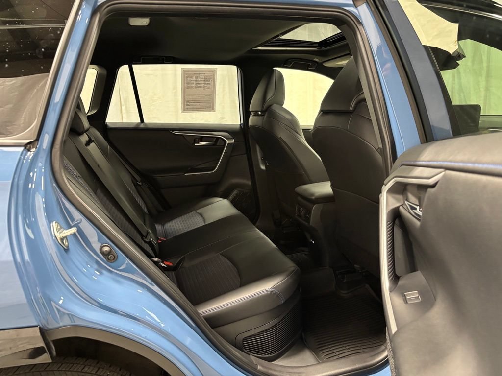 Used 2025 Toyota RAV4 XSE w/ Weather Package AWD/4WD image 51