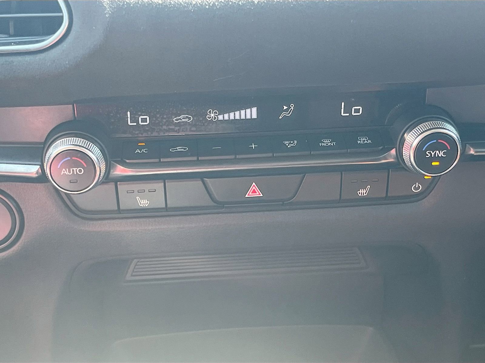 Used 2024 MAZDA CX-30 Carbon image 16