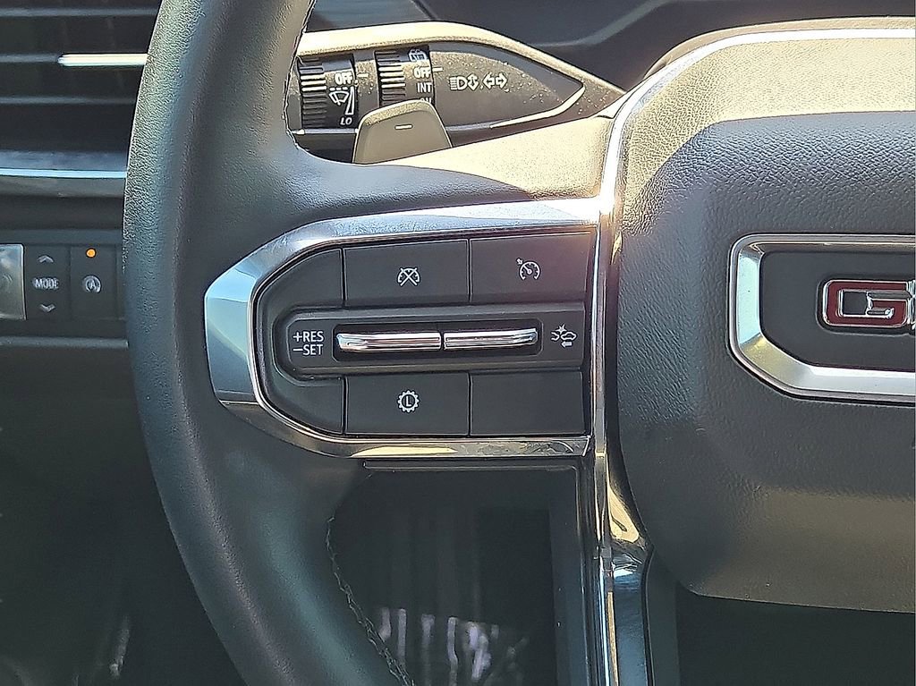 Used 2025 GMC Acadia Elevation image 19