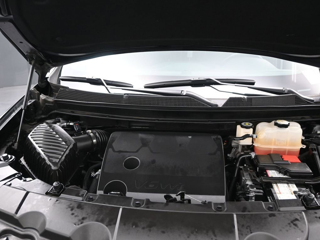 Used 2022 Chevrolet Traverse LT image 15