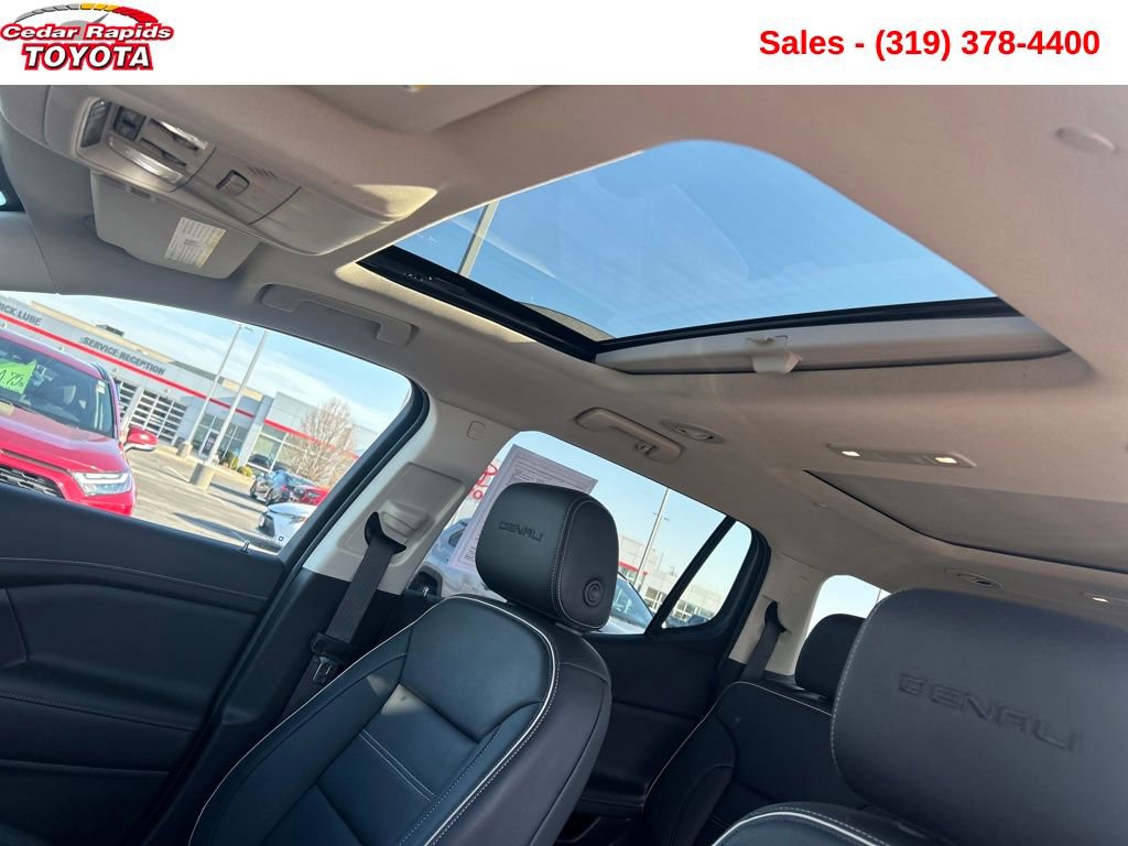 Used 2023 GMC Acadia Denali w/ Denali Ultimate Package image 19