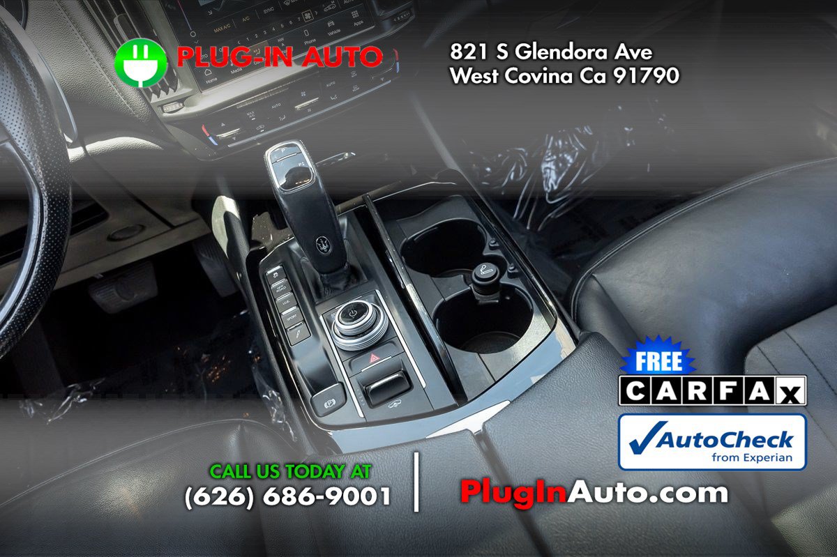 Used 2021 Maserati Levante S AWD/4WD image 17