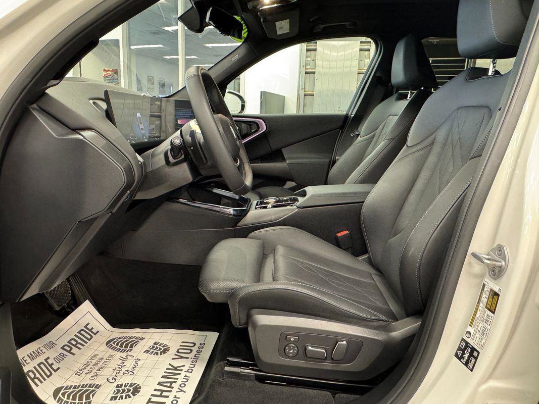 Used 2025 BMW X3 xDrive30i image 12