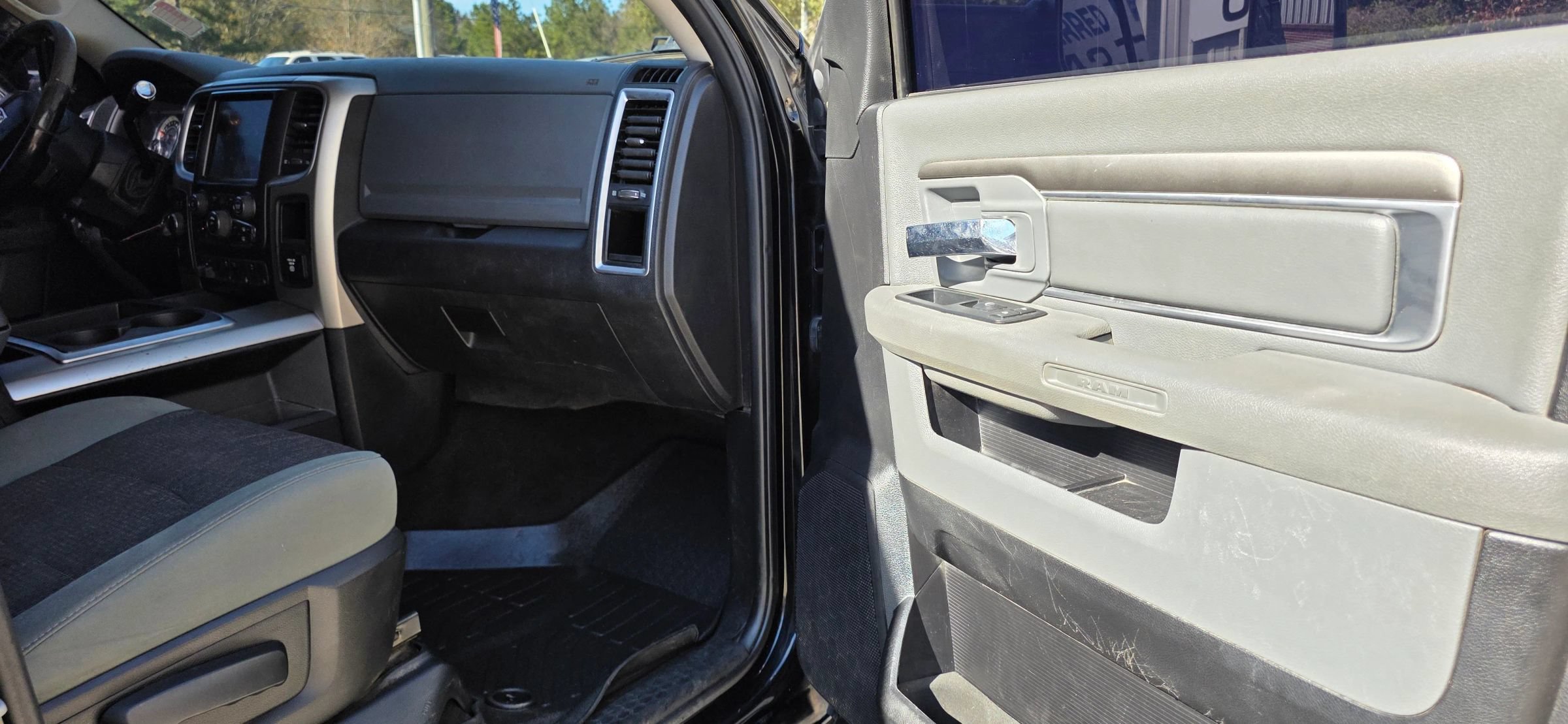 Used 2014 RAM 2500 Big Horn AWD/4WD image 16