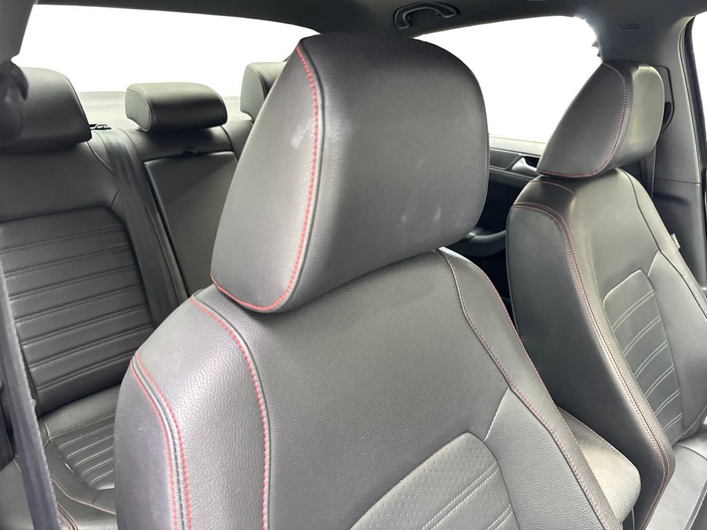 Used 2014 Volkswagen Jetta GLI Autobahn FWD image 40