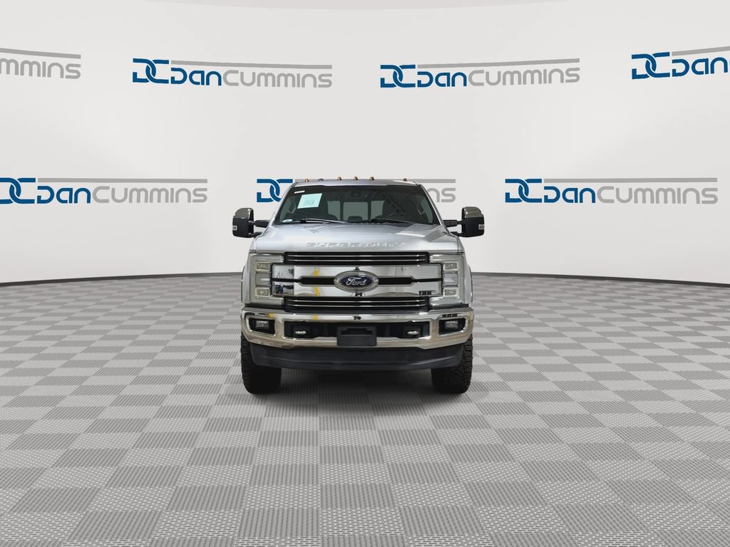 Used 2017 Ford F250 Lariat w/ Lariat Ultimate Package AWD/4WD image 3