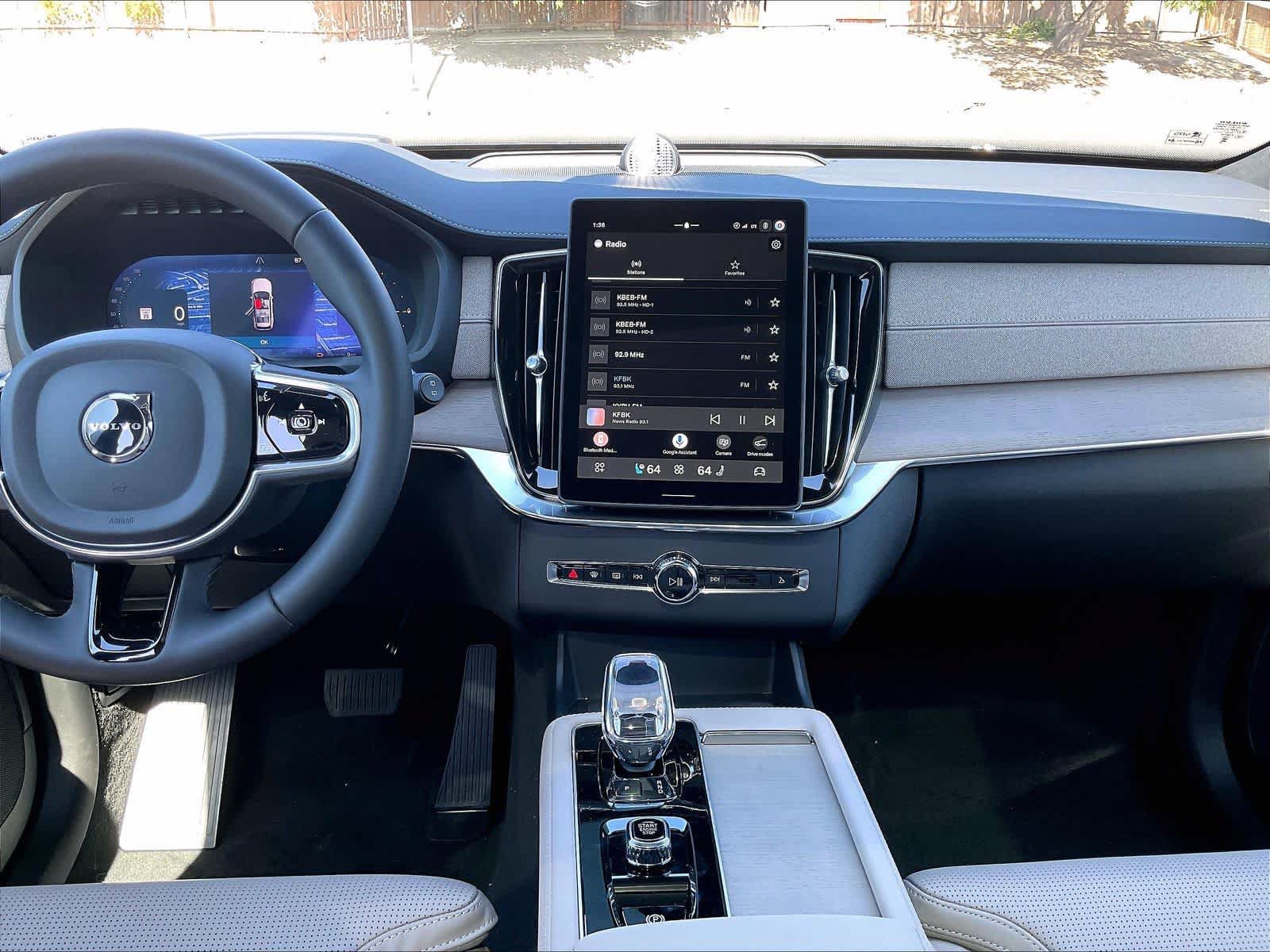 New 2027 Volvo XC90 T8 Ultra AWD/4WD image 9