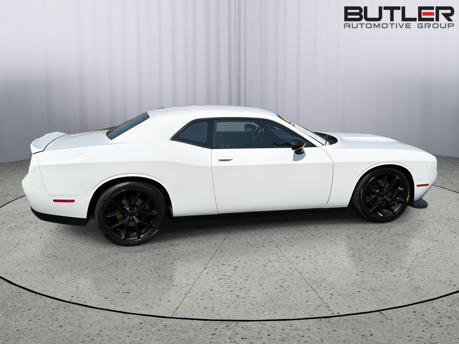 Used 2022 Dodge Challenger GT RWD image 7