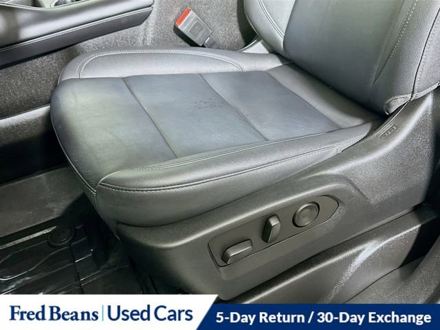Used 2023 Chevrolet Suburban Z71 w/ Luxury Package image 22