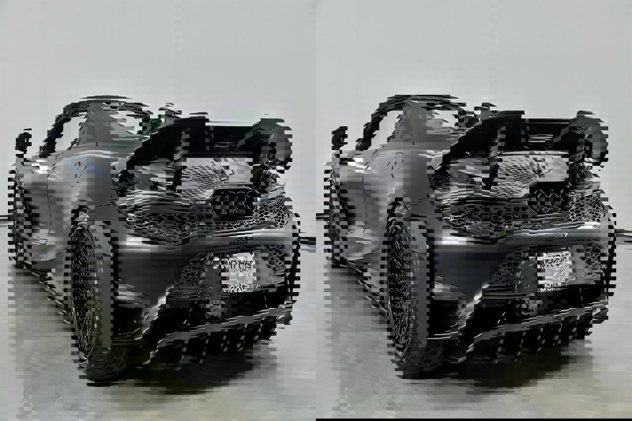 Used 2022 McLaren 765LT image 12