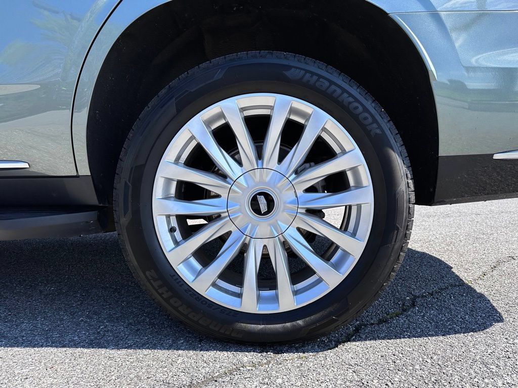 Used 2024 Cadillac Escalade Luxury AWD/4WD image 47