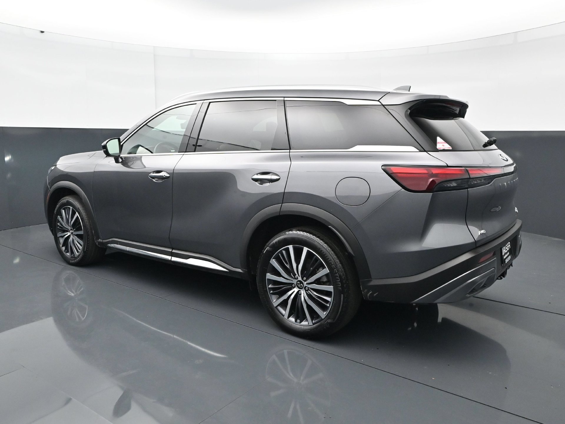 Used 2024 INFINITI QX60 Sensory AWD/4WD image 4