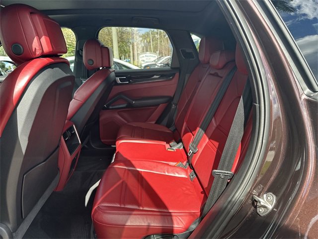 Used 2019 Porsche Cayenne image 26