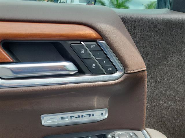 Used 2022 GMC Sierra 1500 Denali w/ Denali Reserve Package AWD/4WD image 40