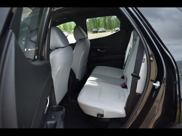 Certified 2025 Hyundai Santa Cruz SE FWD image 15